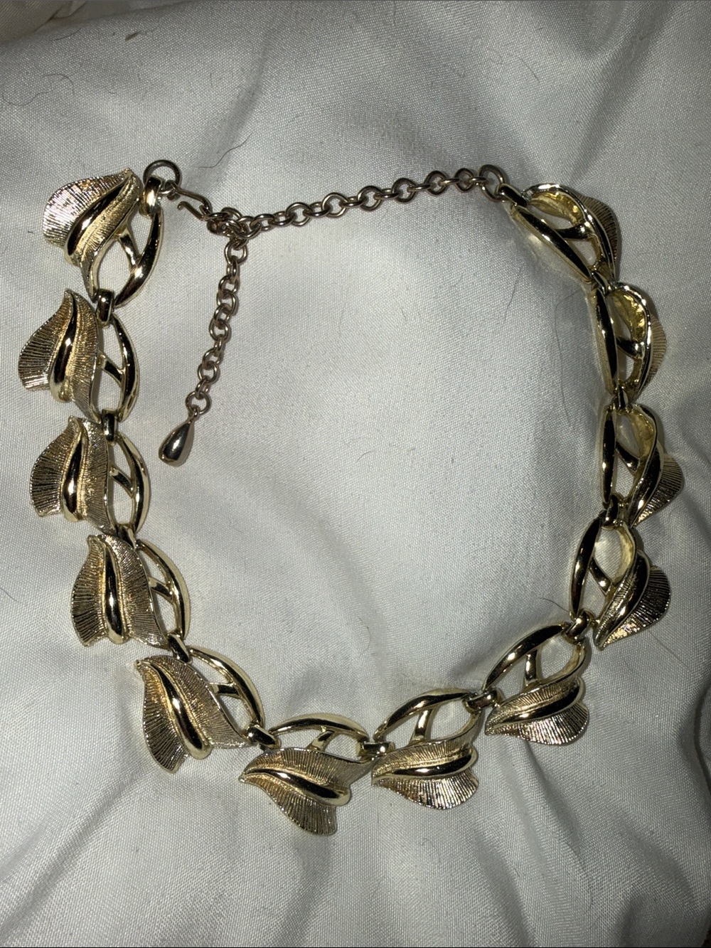 Gold Leaf Link Necklace with Adjustable Chain